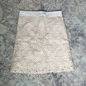 Ann Taylor Loft White Lace Skirt - 00